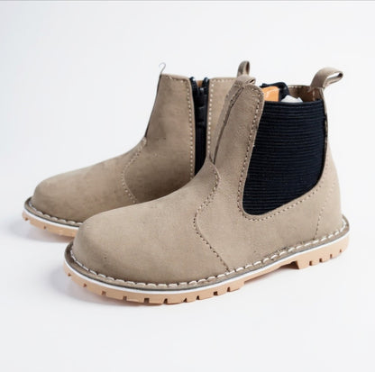 Chelsea Boot (Kids)